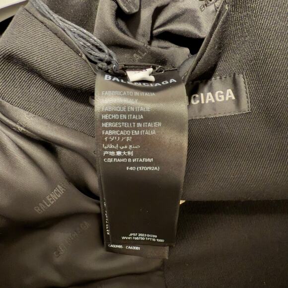 $3,450 Value NWT Balenciaga Round Shoulder Waisted Wool Jacket | FR 40 - Picture 12 of 16